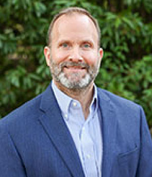 Brendan Leahy headshot